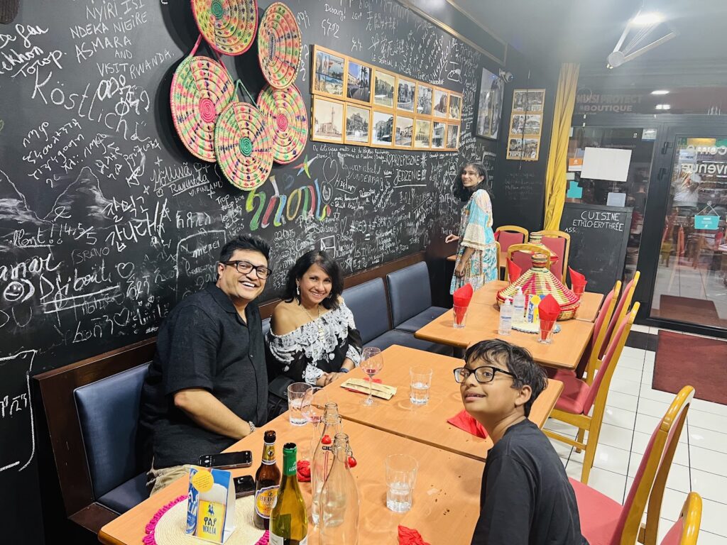 Restaurant Asmara -ቤት መግቢ ኣስመራ – Spécialités Érythréennes et Éthiopiennes